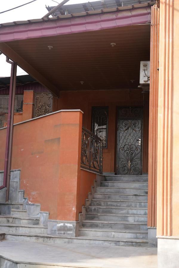Ivan House Apartamento Ereván Exterior foto